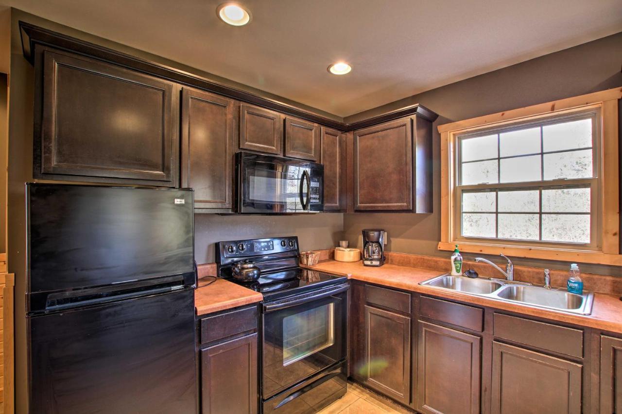Updated Rural Retreat In New Haven Near Vineyards! Екстер'єр фото